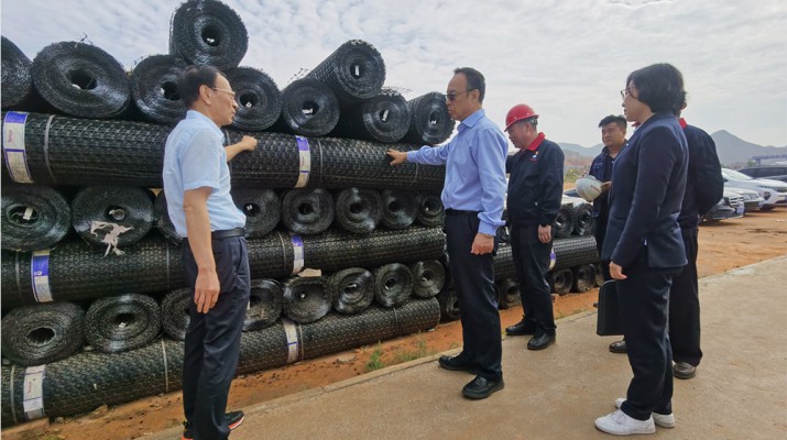 楊宇宏總經(jīng)理督查蘭州市政集團承建項目